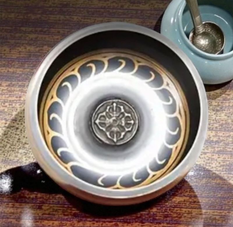 10cm Syngebolle Nepal