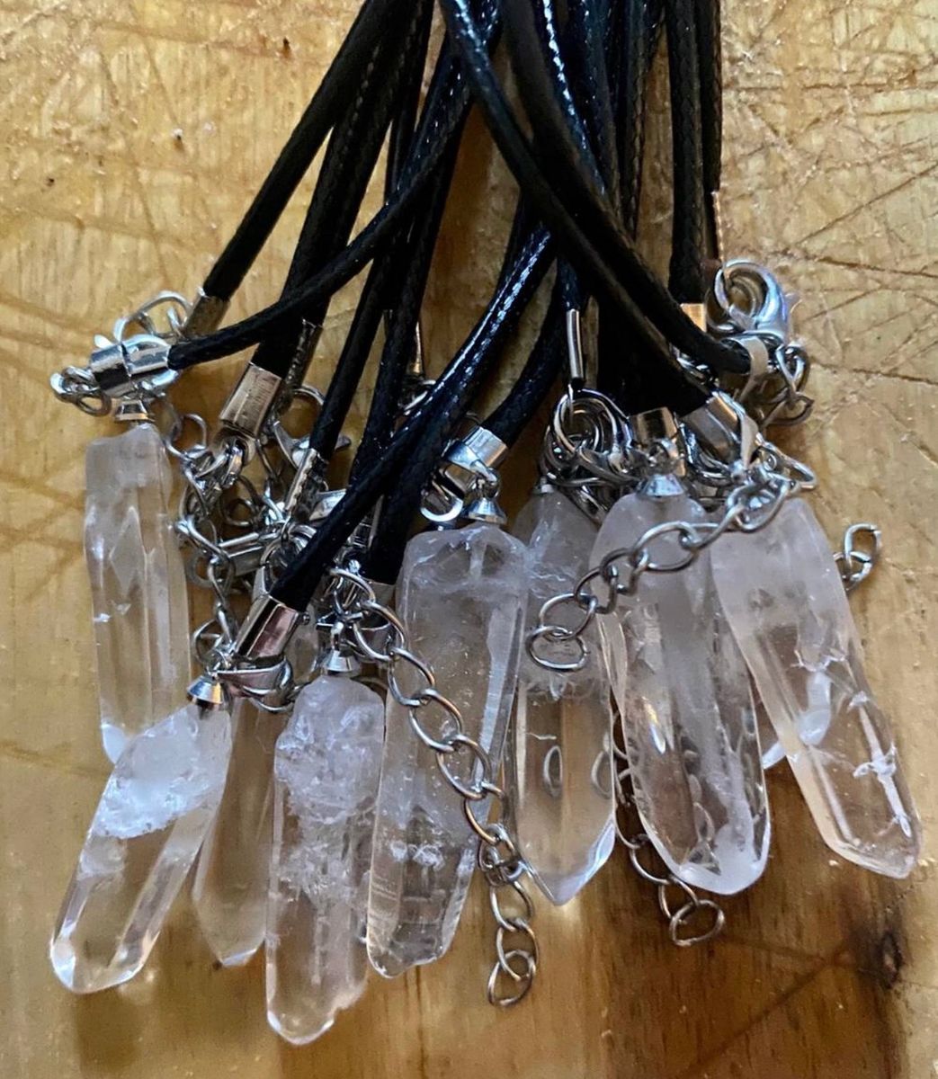 Bergkrystall Stav Anheng m/Lærkjede & Gaveboks